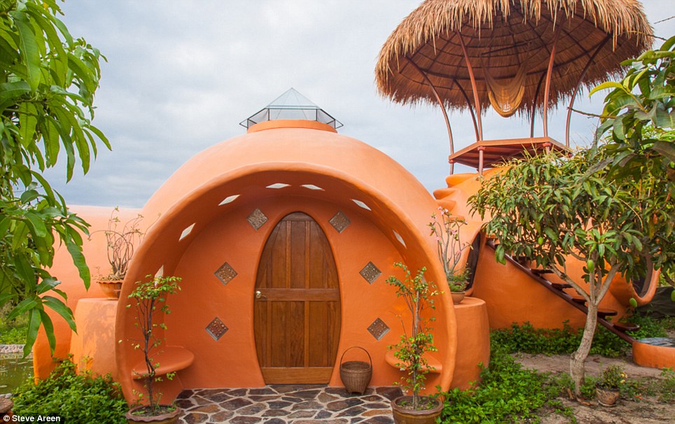 Steve Areen's dome home was built on a mango farm in Thailand